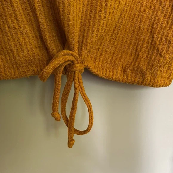 Derek Heart Amber Hooded Top - Picture 3 of 4